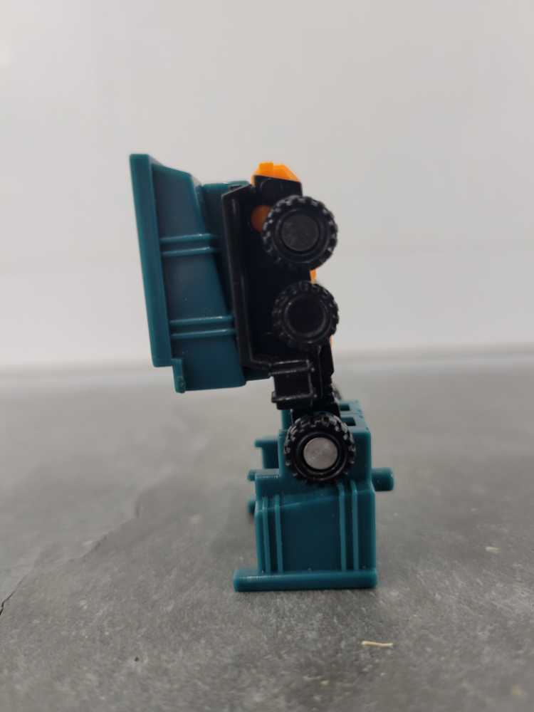 Terror Tread Terrortread With Cement Head Cannon Transport Micromaster - Hasbro (1990) action figure collectible - Main Image 2