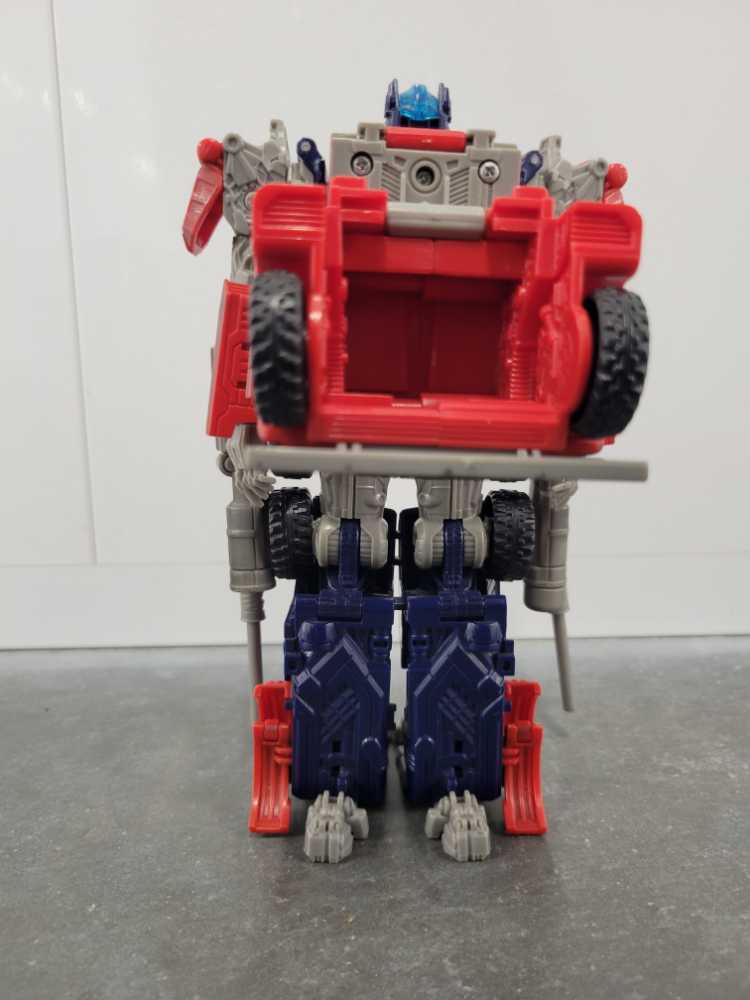 Optimus Prime Battle Damage - Hasbro (Movie) action figure collectible - Main Image 4
