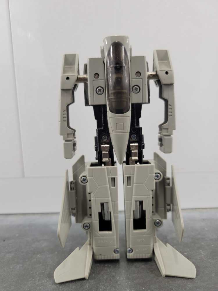 Leader 1 Super (Robot Mode) - Tonka (Gobots) action figure collectible - Main Image 4