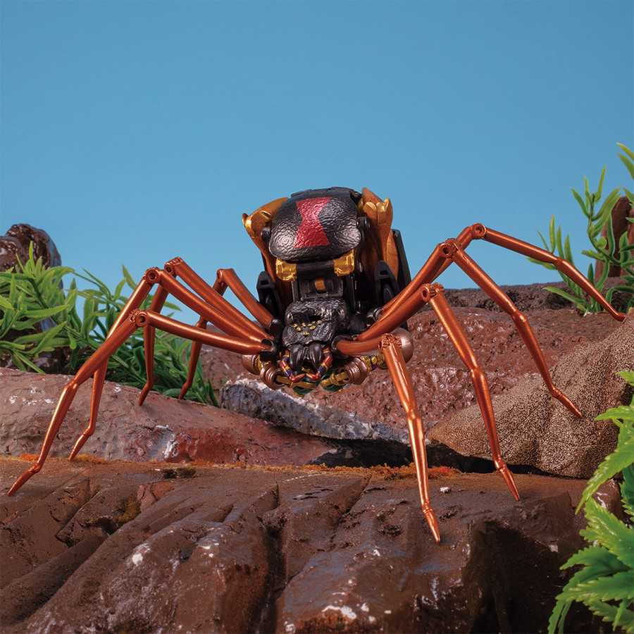 MP-46 Blackarachnia / Black Widow - Takara Tomy (Beast Wars) action figure collectible [Barcode 630509922857] - Main Image 2