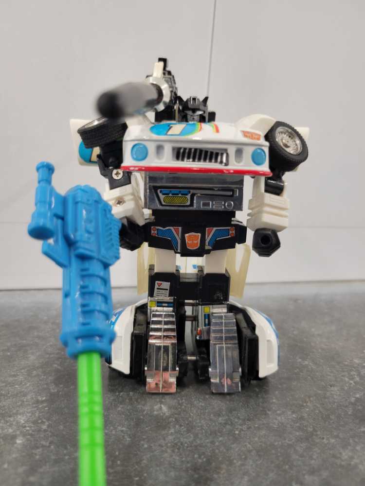 Jazz - Hasbro (Generation 2) action figure collectible - Main Image 2