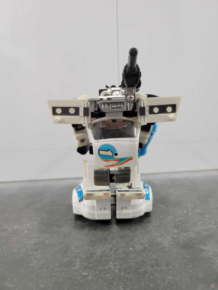 Jazz - Hasbro (Generation 2) action figure collectible - Main Image 4