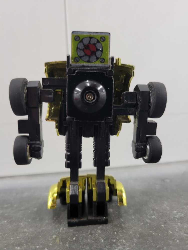 Bumblebee - Hasbro (Generation 2) action figure collectible - Main Image 4