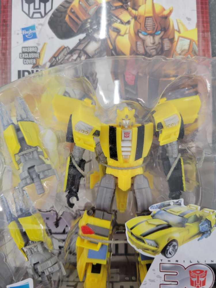 Bumblebee Carded - Hasbro (Generations) action figure collectible - Main Image 2