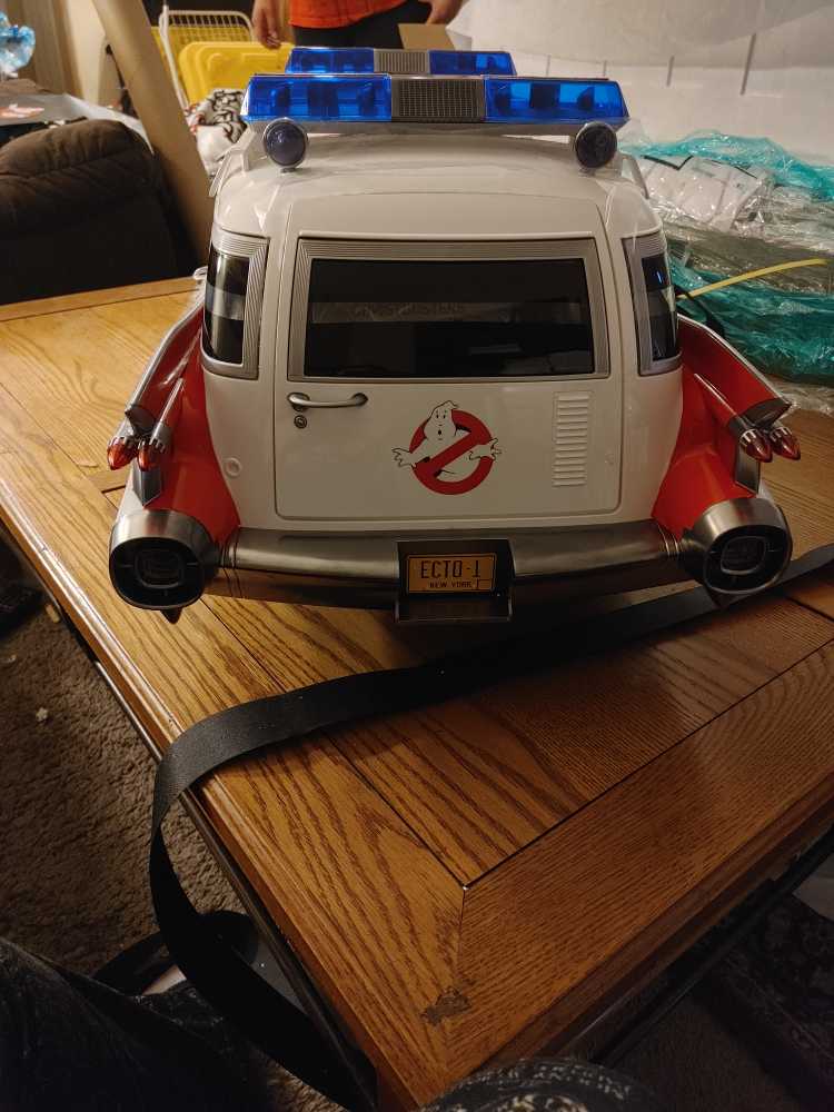 Ghostbusters 1:6 Scale Ecto 1 - Blitzway (Ghostbusters) action figure collectible - Main Image 2