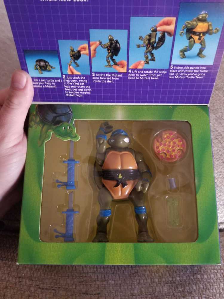 Mutatin’ Leonardo - Playmates Toys (Teenage Mutant Ninja Turtles (1992)) action figure collectible [Barcode 043377052210] - Main Image 2