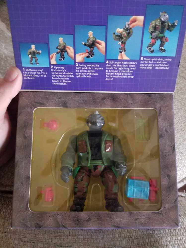 Mutatin’ Rocksteady - Playmates Toys (Teenage Mutant Ninja Turtles (1992)) action figure collectible [Barcode 043377052272] - Main Image 2