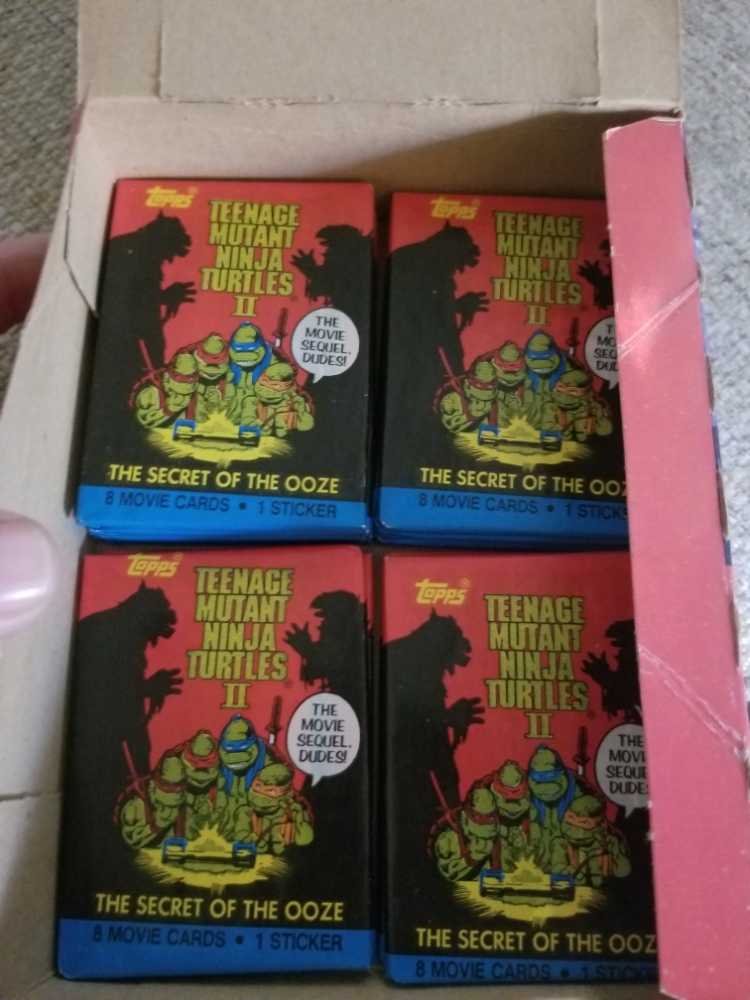 Topps Teenage Mutant Ninja Turtles - Topps/ Mirage Studios (Teenage Mutant Ninja Turtles II: The Secret of the Ooze) action figure collectible [Barcode 041116104206] - Main Image 2