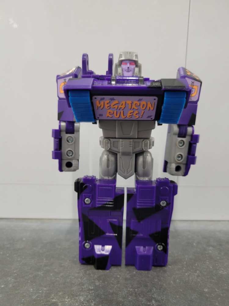 Megatron Hero - Hasbro (Generation 2) action figure collectible - Main Image 2