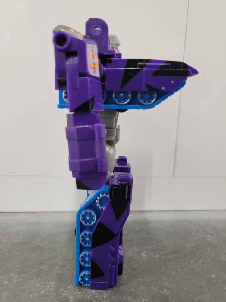 Megatron Hero - Hasbro (Generation 2) action figure collectible - Main Image 3