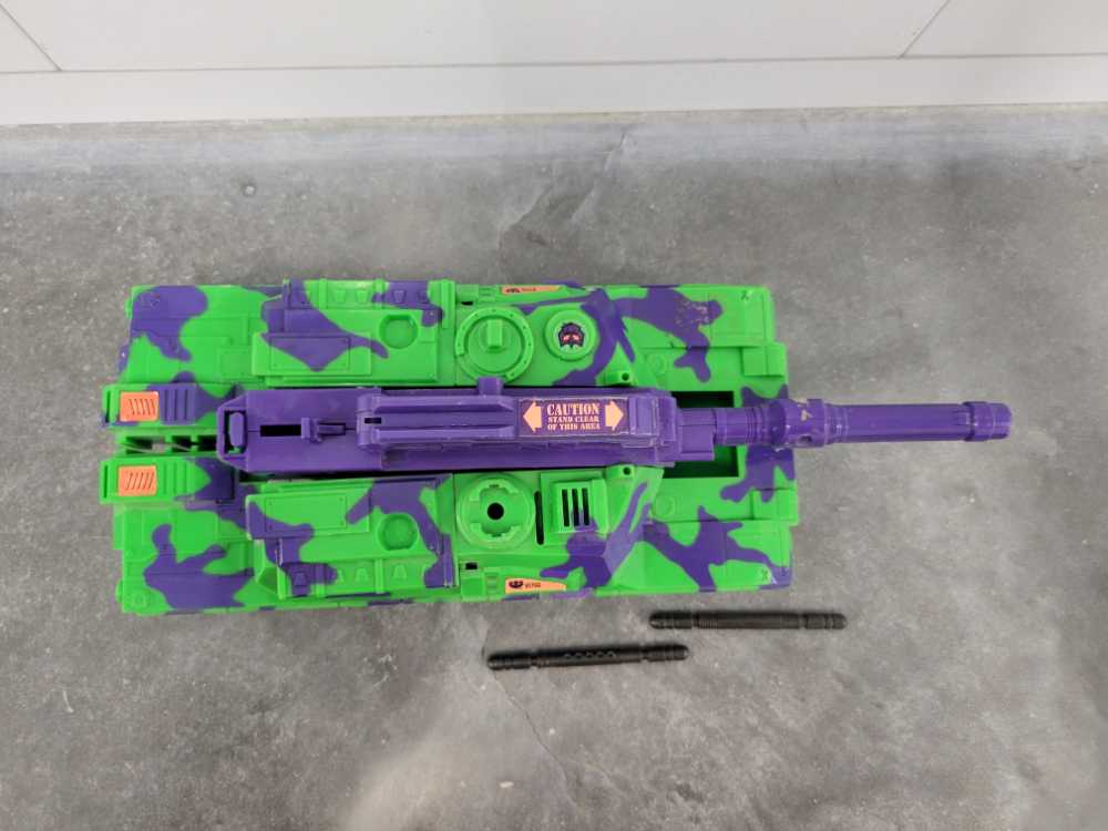 Megatron (Tank Mode Missing Head) - Hasbro (Generation 2) action figure collectible - Main Image 2