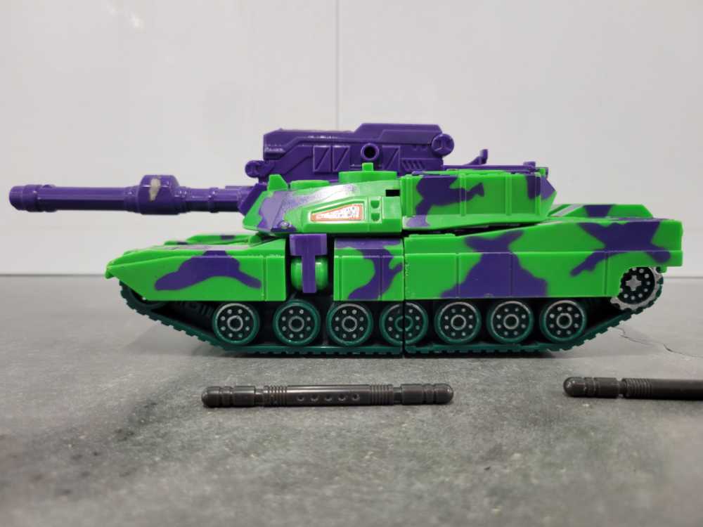 Megatron (Tank Mode Missing Head) - Hasbro (Generation 2) action figure collectible - Main Image 3