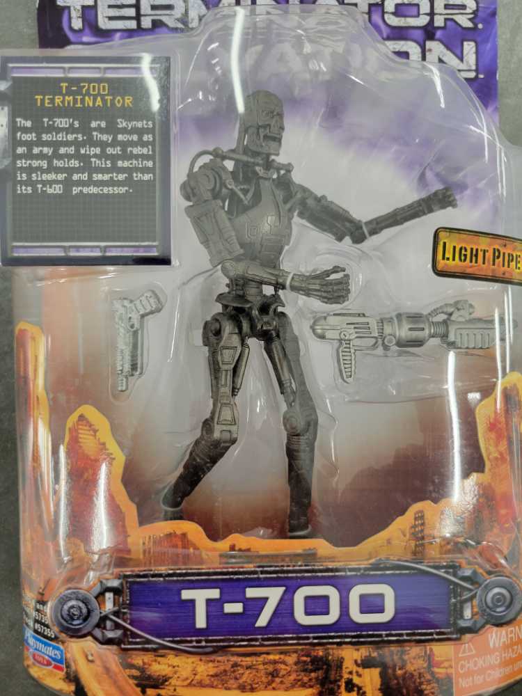T-700 - Playmates Toys (Terminator) action figure collectible - Main Image 2