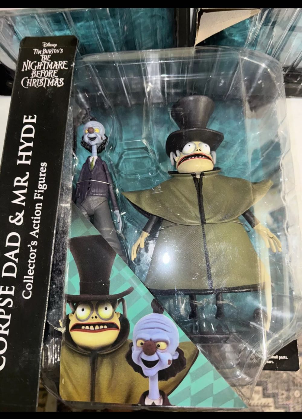 Nightmare Before Christmas - Corpse Dad & Mr. Hyde - Diamond Select Toys (The Nightmare Before Christmas) action figure collectible [Barcode 699788837054] - Main Image 2