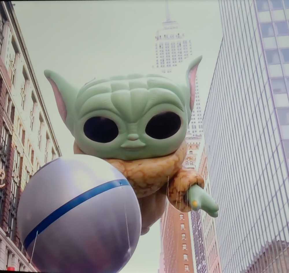 Funko Pop! Television: The Mandalorian - Grogu Macy’s Day Parade Float Deluxe  MANDO - Funko (Star Wars The Mandalorian) action figure collectible [Barcode 889698598934] - Main Image 4