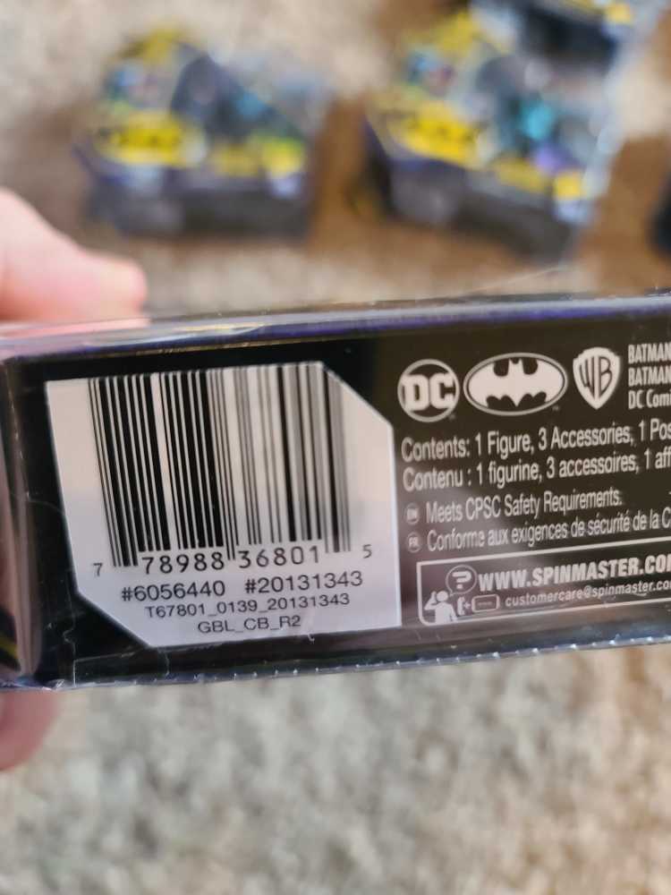 Batwing™ - Spin Master (Batman Bat 🦇 Tech) action figure collectible [Barcode 778988368015] - Main Image 2