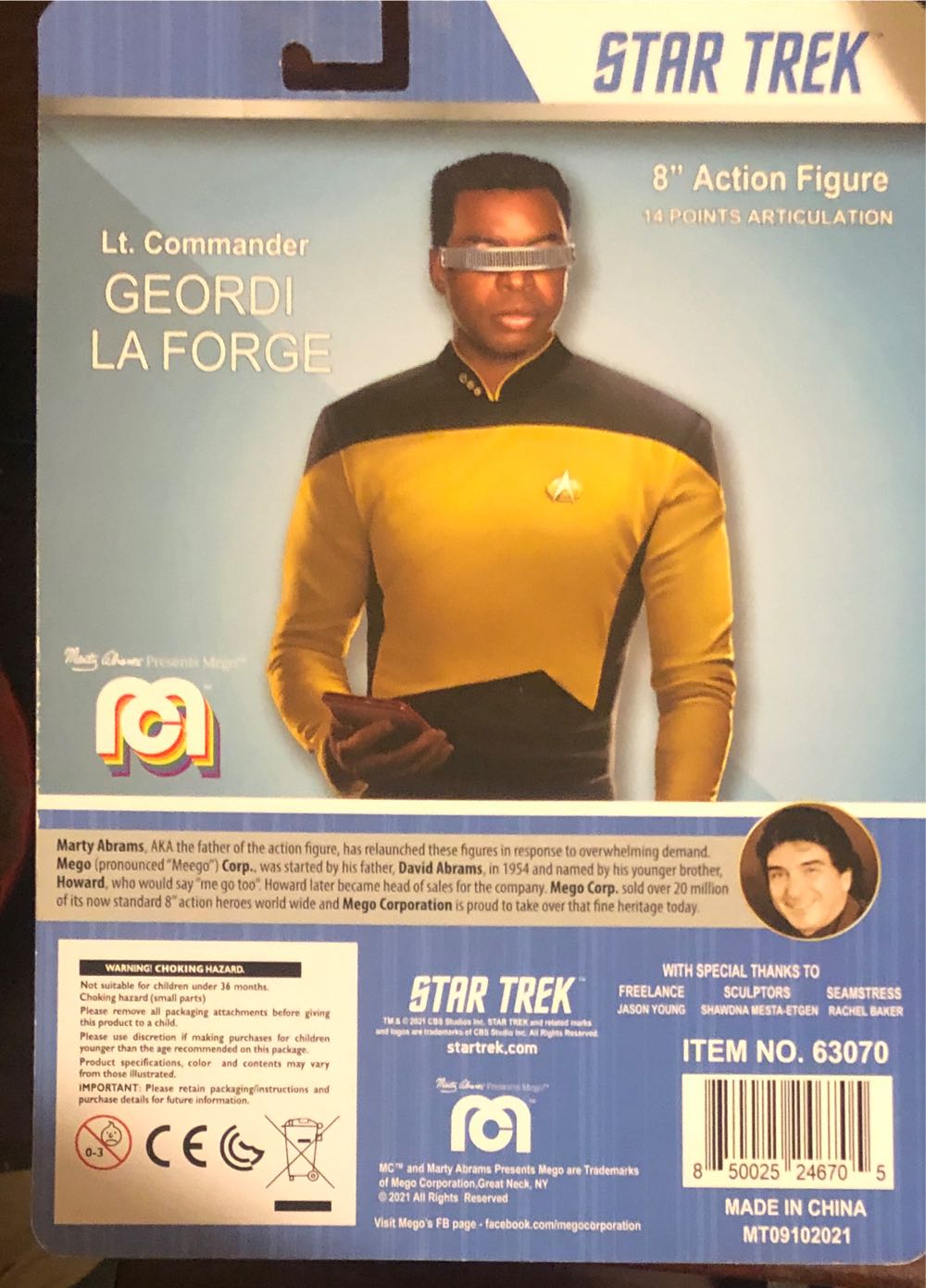 Star Trek Mego - TNG: Lt Cmdr Geordi La Forge - MEGO Corp. (Star Trek The Next Generation) action figure collectible [Barcode 850025246705] - Main Image 2