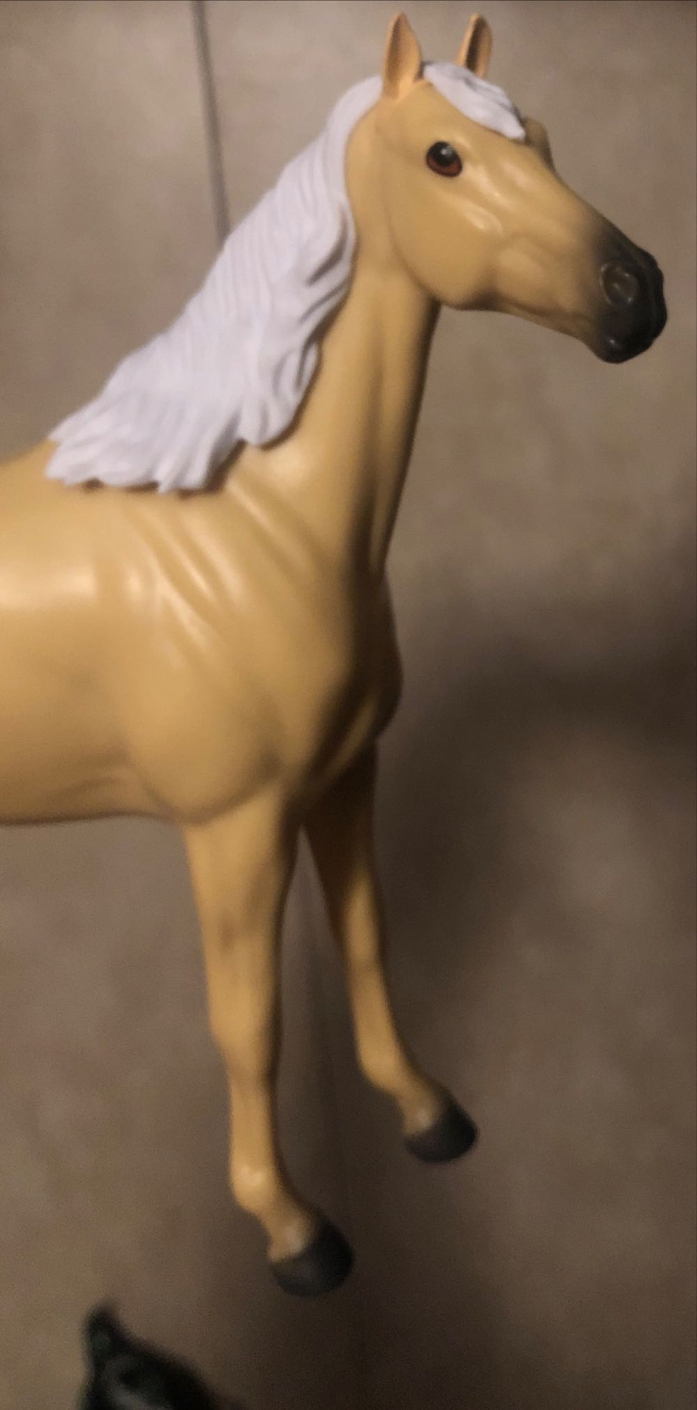 Latte - Breyer Animal Creations action figure collectible [Barcode 019756078157] - Main Image 2