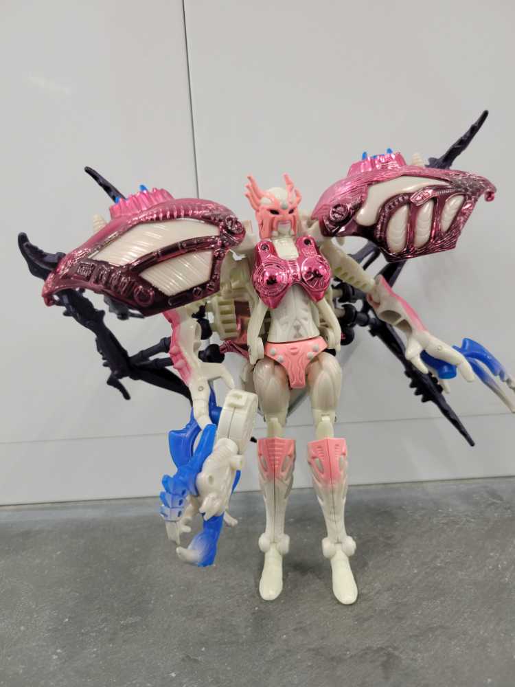 Arcee - Hasbro (Botcon) action figure collectible - Main Image 2