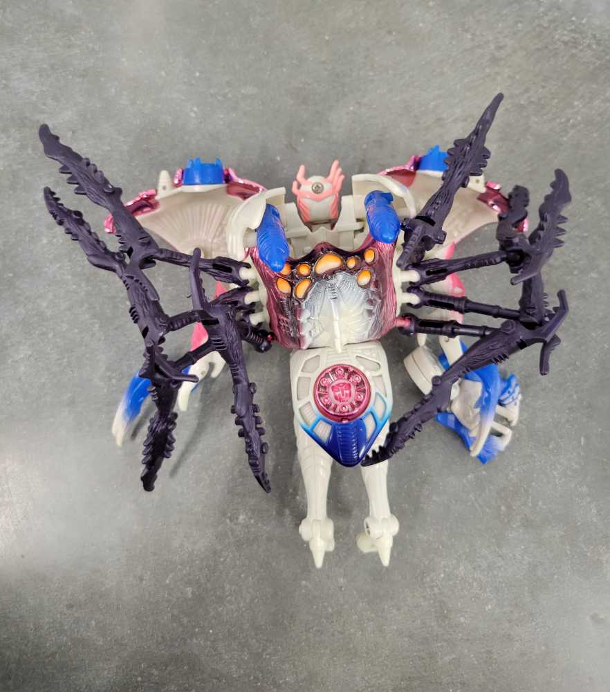 Arcee - Hasbro (Botcon) action figure collectible - Main Image 3