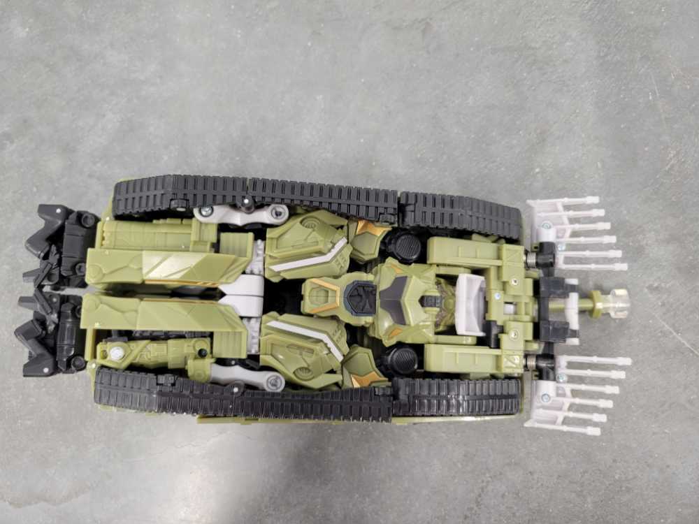 Brawl 2nd Leader Class Tank Mode - Hasbro (Movie) action figure collectible - Main Image 4