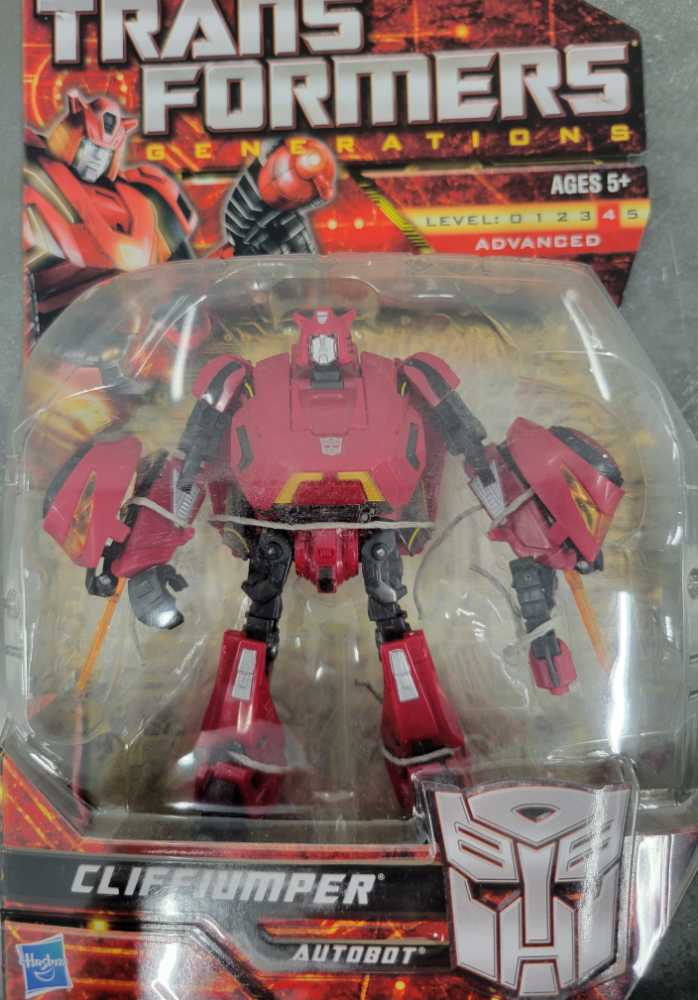 Cliffjumper Carded - Hasbro (Generations War For Cybertron) action figure collectible - Main Image 2