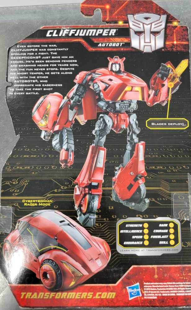 Cliffjumper Carded - Hasbro (Generations War For Cybertron) action figure collectible - Main Image 3