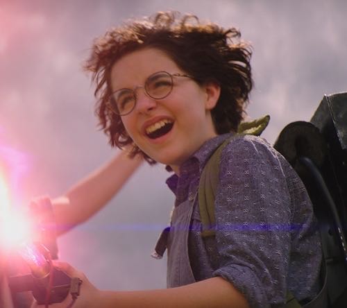 Pheobe Spengler - Hasbro (Horror) action figure collectible [Barcode 5010993717057] - Main Image 2