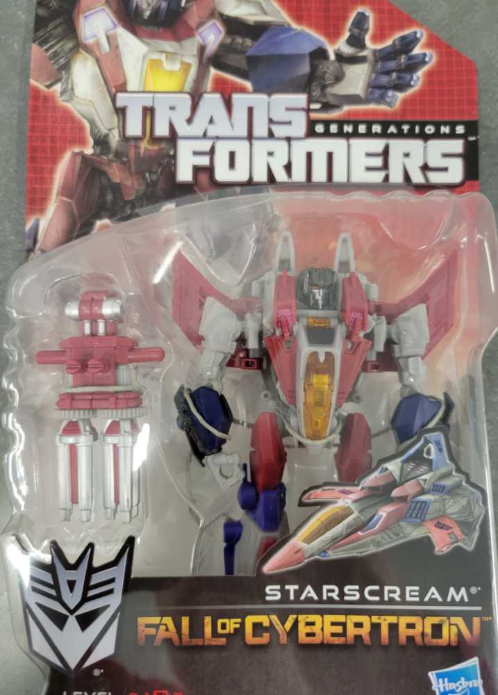 Starscream Carded - Hasbro (Generations War For Cybertron) action figure collectible - Main Image 2