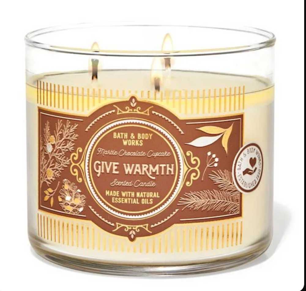 CANDLE: Christmas Bath & Bodyworks Marble Chocolate Cupcake - Give Warmth 2021 - Bath & Bodyworks Candle (Christmas Candle) action figure collectible [Barcode 667555785457] - Main Image 3