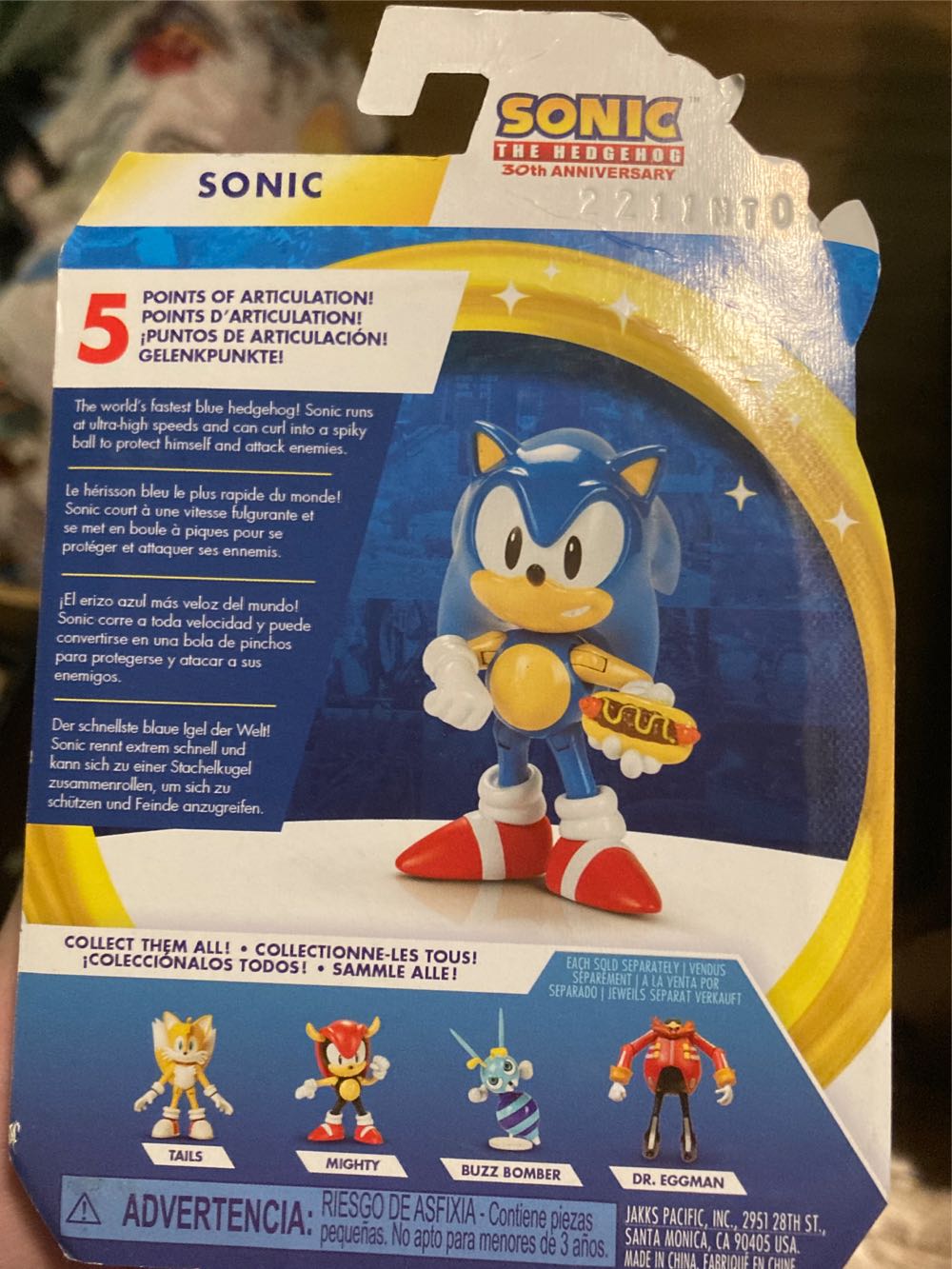 Sonic Classic: Sonic with Chili Dog - JAKKS Pacific, Inc. (Classic Sonic The Hedgehog) action figure collectible [Barcode 192995408890] - Main Image 2