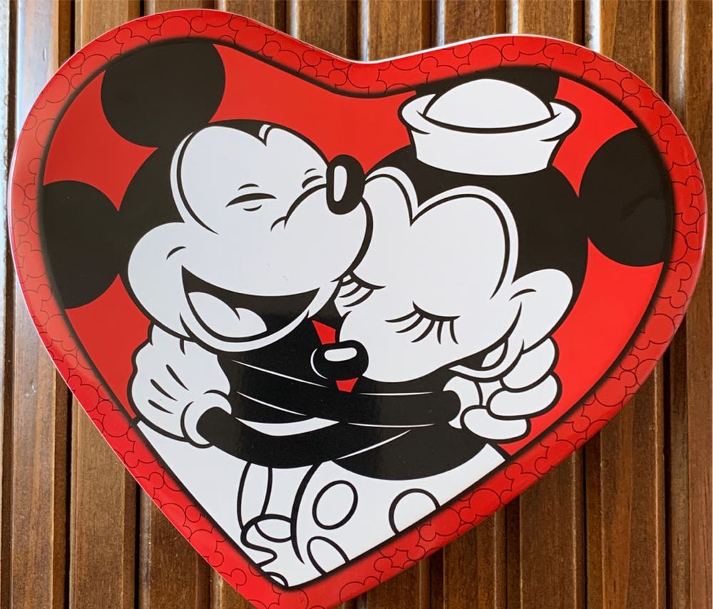 Pennywise 1:10 Scale | It: Chapter 2 | 10” Inches