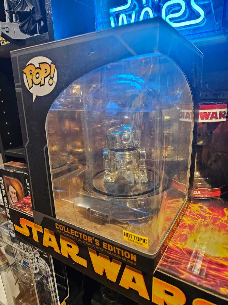 R2-D2 Collector’s Edition Hot Topic Exclusive  - Funko (Funko Pop!) action figure collectible [Barcode 889698255622] - Main Image 2