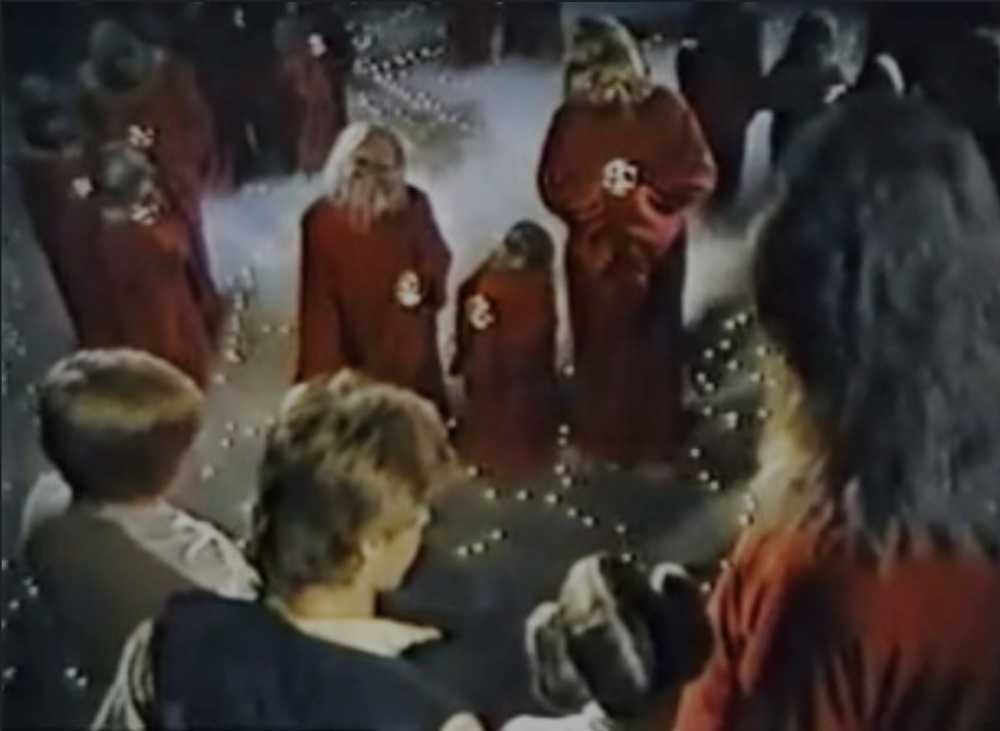 Life Day Star Wars Holiday Light-Up Glass Orb Ornament 2021 - Disney Galaxy’s Edge Shops (Star Wars Life Day) action figure collectible [Barcode 475095861605] - Main Image 4