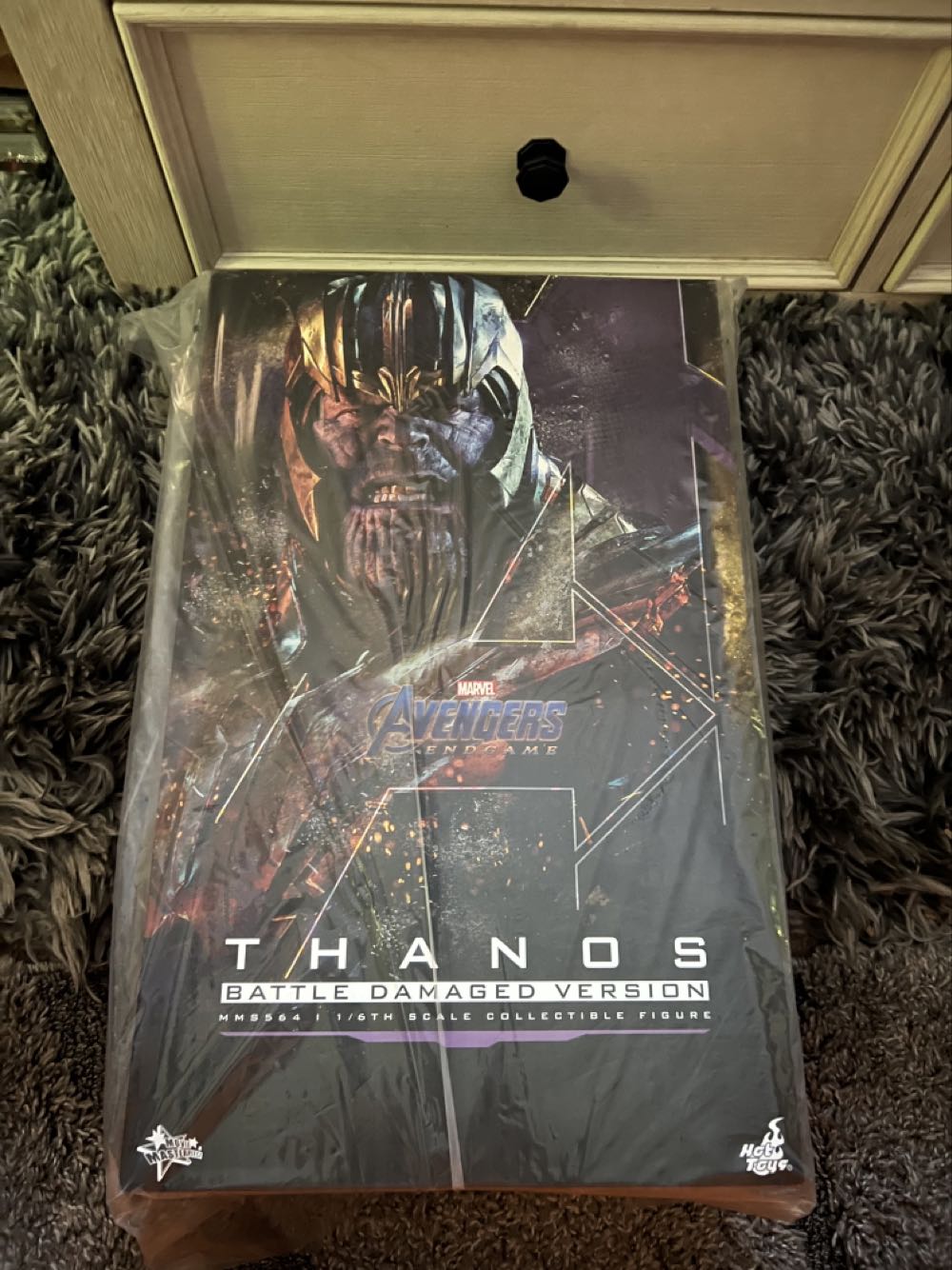 Thanos Endgame - Hot Toys (MARVEL) action figure collectible [Barcode 4895228604286] - Main Image 2