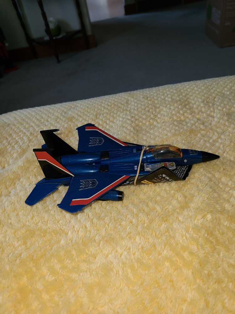 G1 Thundercracker - Hasbro (Transformers) action figure collectible - Main Image 2