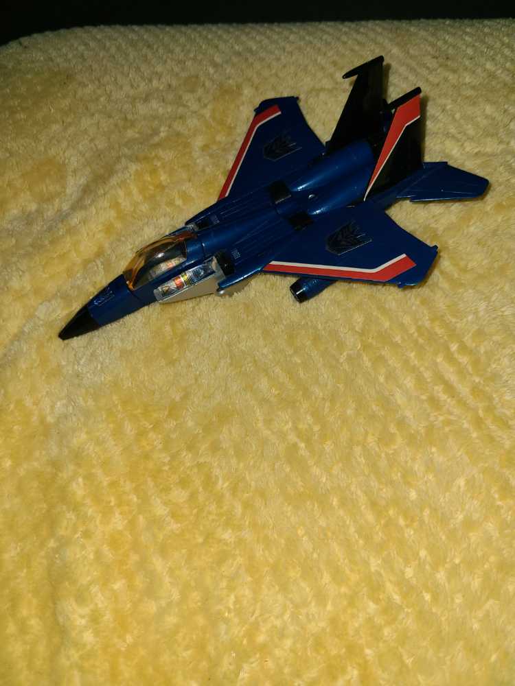 G1 Thundercracker - Hasbro (Transformers) action figure collectible - Main Image 3