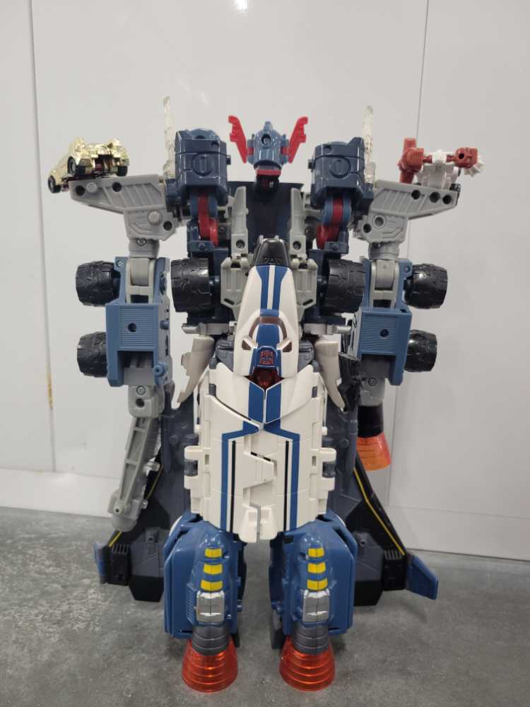 Jetfire Powerlinx with Commetor, Optimus Prime and Corona Sparkplug  - Hasbro (Armada) action figure collectible - Main Image 4