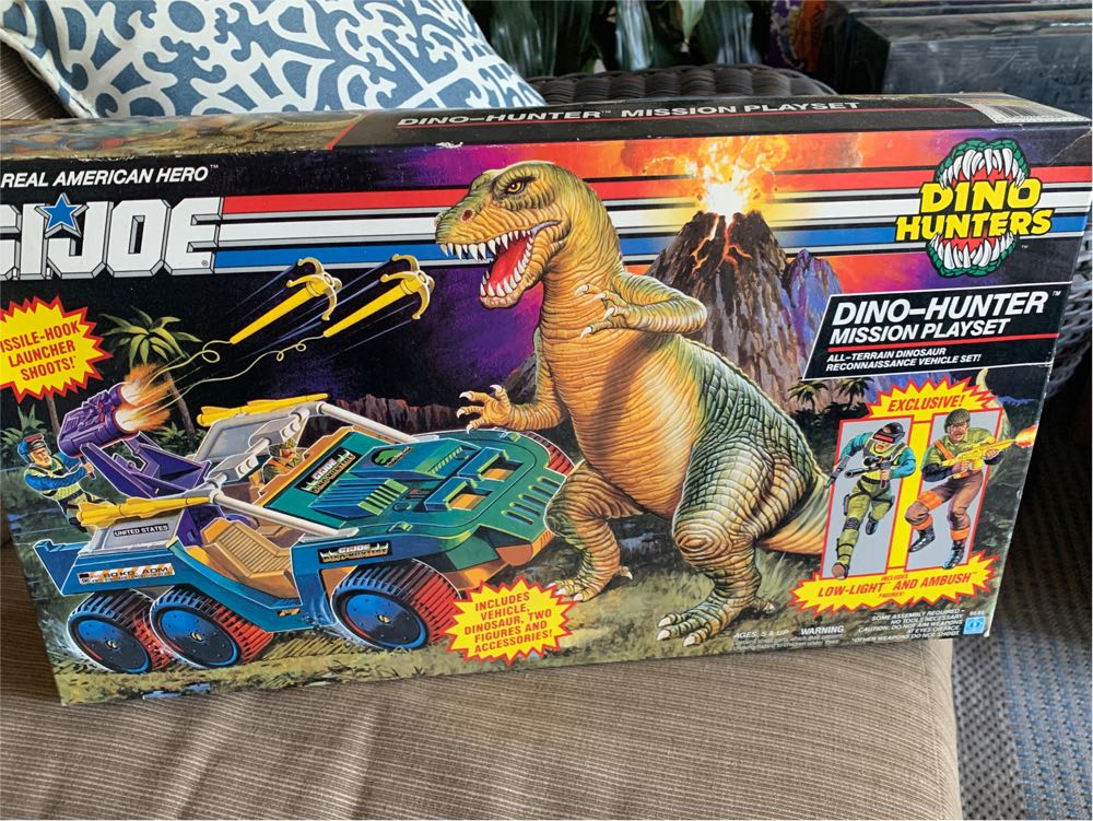 Go Joe Dino Hunter Mission Play set  action figure collectible [Barcode 038976066867] - Main Image 2
