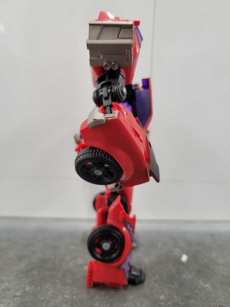 Cliffjumper Terrorcon First Edition (Robot Mode) Toys"R"Us  - Hasbro (Prime First Edition) action figure collectible - Main Image 3