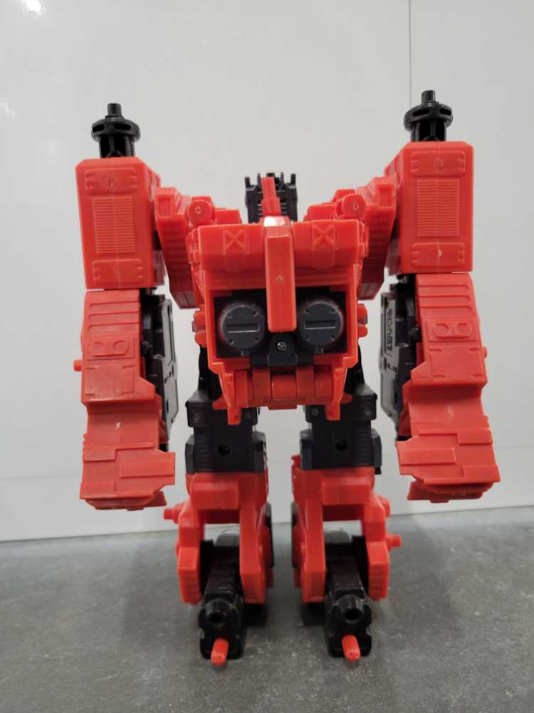 Overload with Rollout  - Hasbro (Armada) action figure collectible - Main Image 4