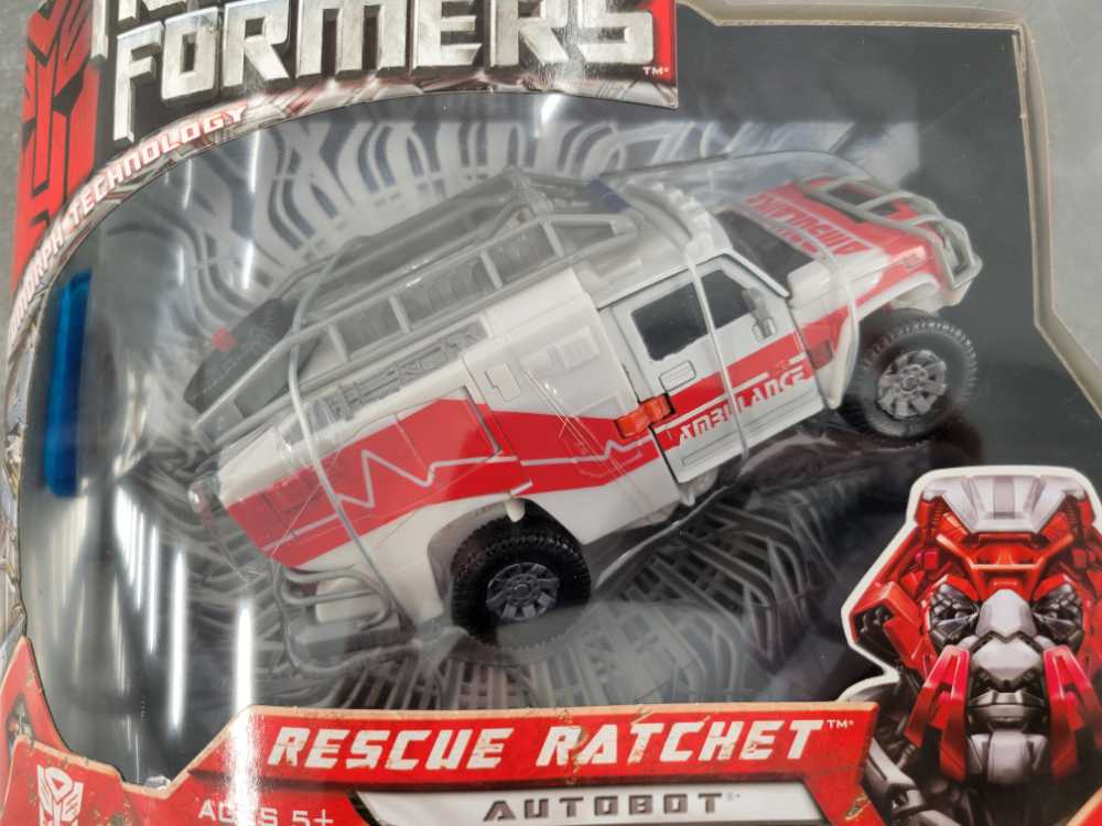 Ratchet Rescue Boxed - Hasbro (Movie) action figure collectible - Main Image 2