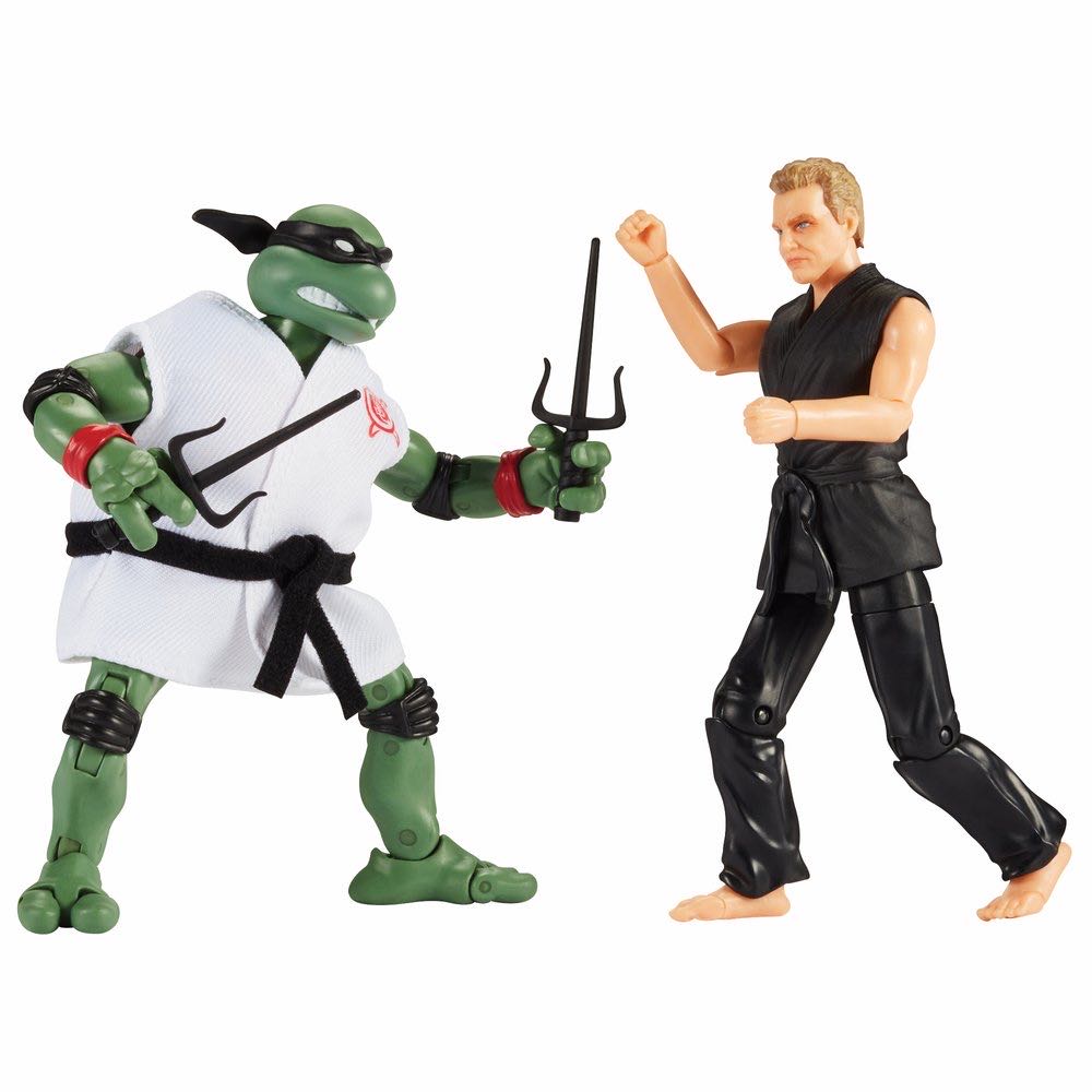 PLaymates Teenage Mutant Ninja Turtles: Raphael vs John Kreese - TMNT X COBRA KAI - Playmates (TMNT Crossover) action figure collectible [Barcode 043377812920] - Main Image 4