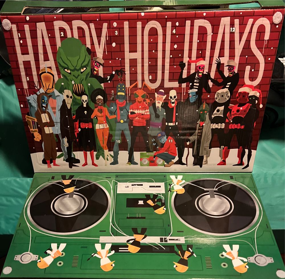 Mezco Slugfest’s Emporium Of Badassery Advent Calendar - Mezco (Mezco (Rumble Society)) action figure collectible [Barcode 696198100204] - Main Image 3