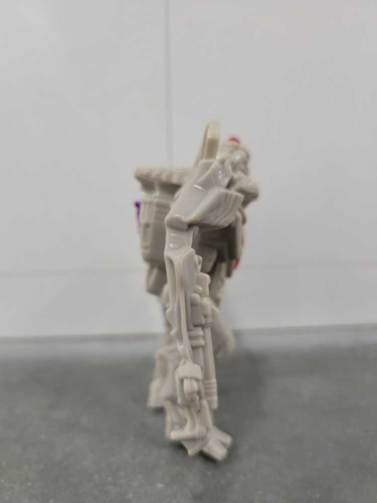 Starscream McDonald’s 1st - Hasbro (Revenge Of The Fallen) action figure collectible - Main Image 3
