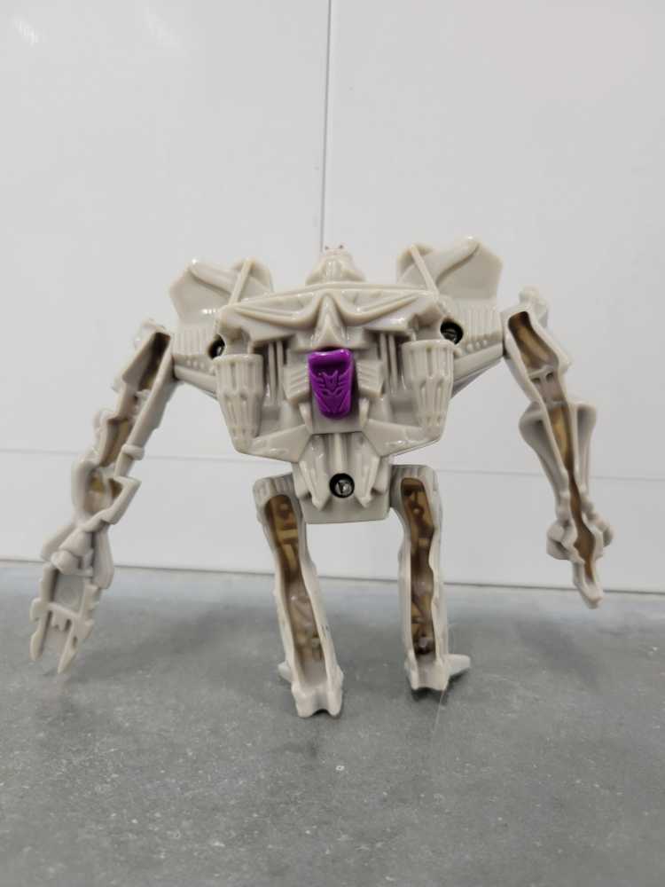 Starscream McDonald’s 1st - Hasbro (Revenge Of The Fallen) action figure collectible - Main Image 4