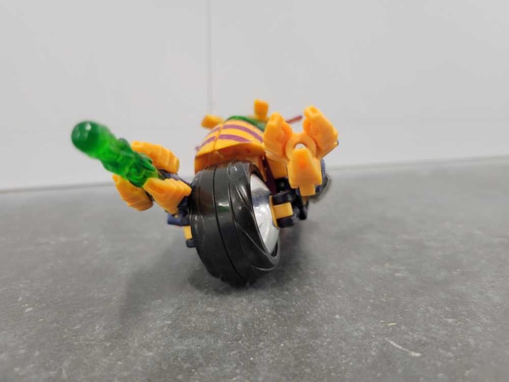 Thrust 3rd Vehicle Mode - Hasbro (Beast Machines) action figure collectible - Main Image 4
