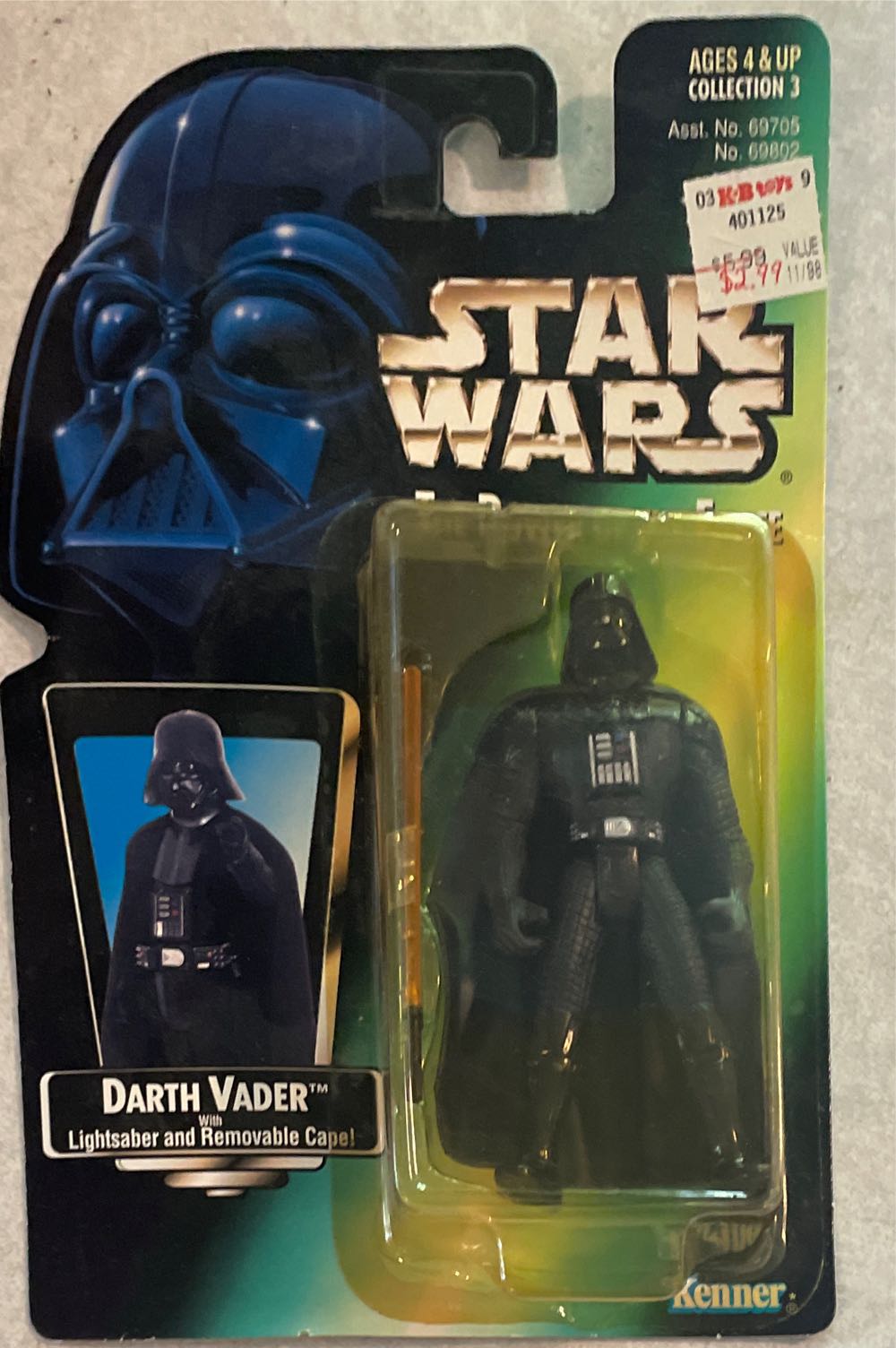 Darth Vader with Lightsaber and Removable Cape - Kenner/ Hasbro (Star Wars: Power Of The Force 2) action figure collectible [Barcode 076281698021] - Main Image 3