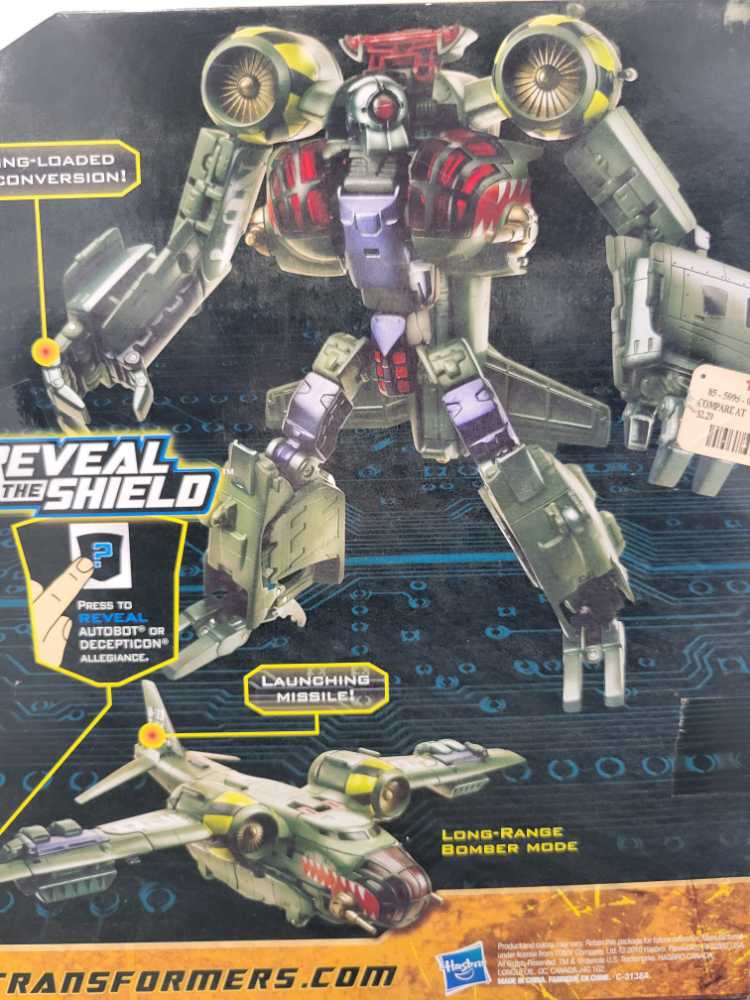 Lugnut - Hasbro (Reveal The Shield) action figure collectible - Main Image 4