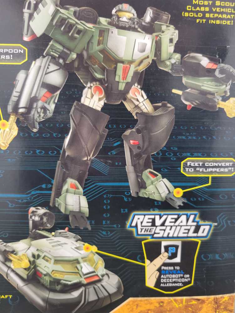 Deep Dive - Hasbro (Reveal The Shield) action figure collectible - Main Image 4